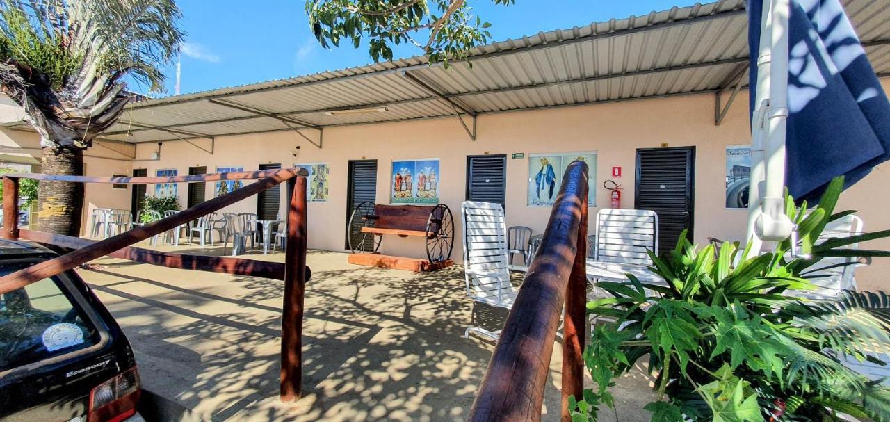 Pousada Romeiros Do Pai Eterno - Santuario Basilica De Trindade Trindade  Εξωτερικό φωτογραφία