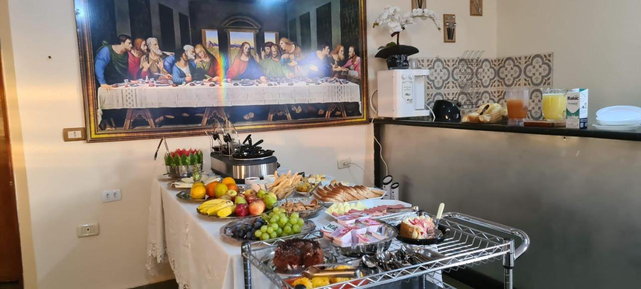 Pousada Romeiros Do Pai Eterno - Santuario Basilica De Trindade Trindade  Εξωτερικό φωτογραφία